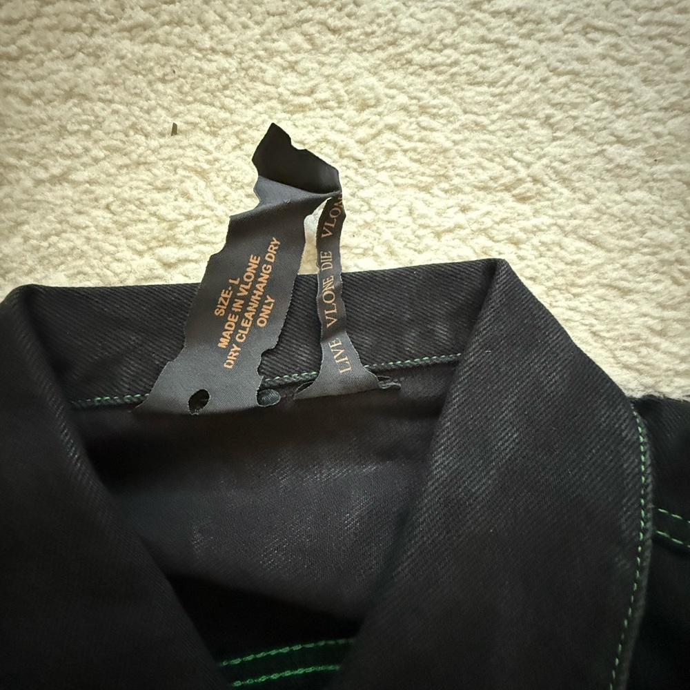 Vlone Friends Jacket - Picture 9 of 9
